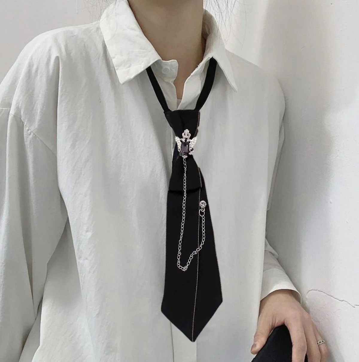 Necktie Chain